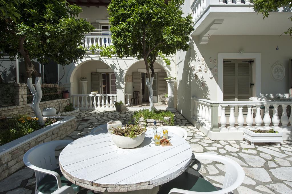 Appartement The Orange Garden à Kassiopi Extérieur photo