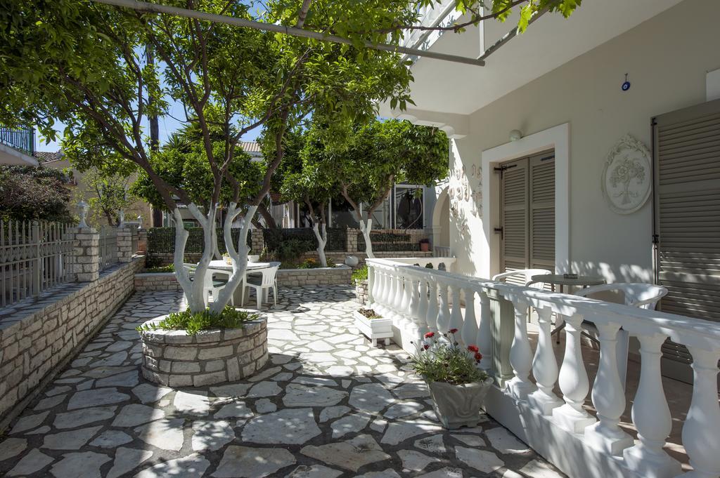 Appartement The Orange Garden à Kassiopi Extérieur photo