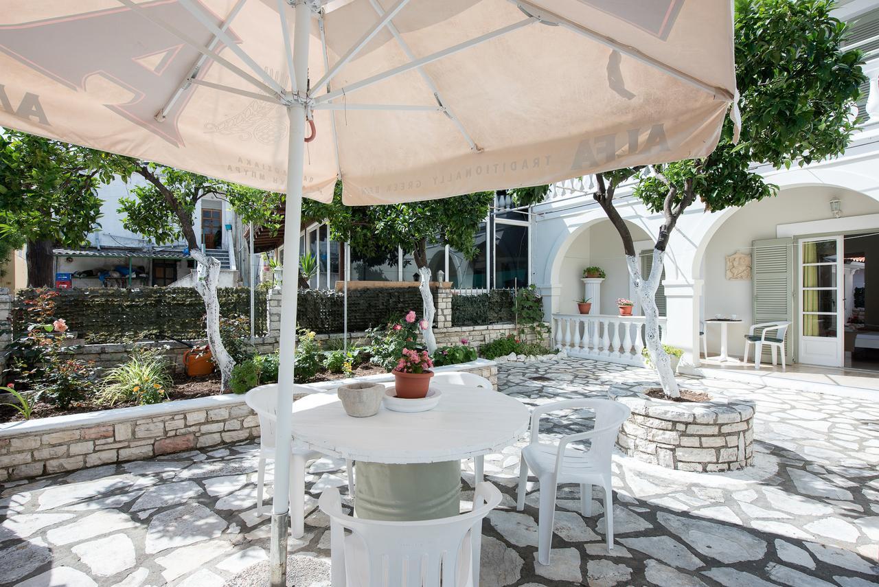 Appartement The Orange Garden à Kassiopi Extérieur photo